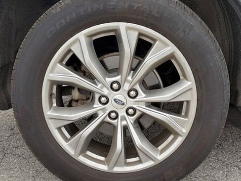 Used 2020 Ford Explorer Limited AWD/4WD image 11