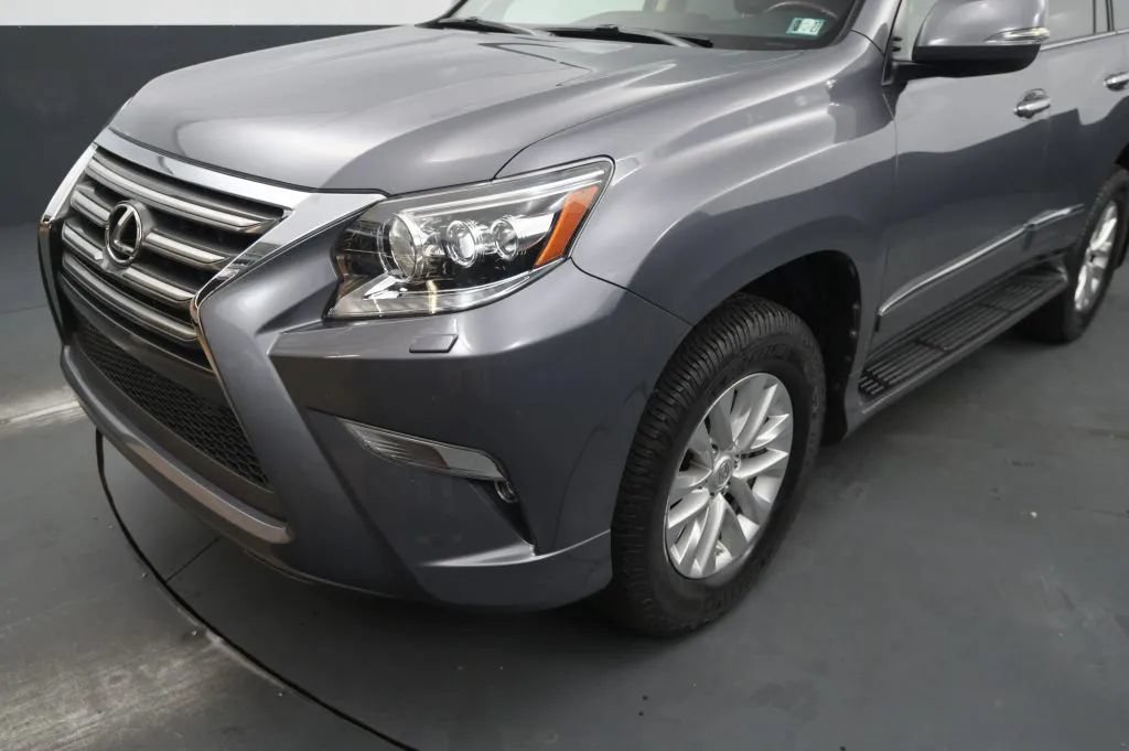 Used 2018 Lexus GX 460 Premium w/ Premium Package AWD/4WD image 8