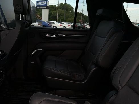Used 2021 GMC Yukon Denali w/ Denali Premium Package AWD/4WD image 40