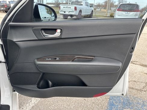 Used 2017 Kia Optima EX image 53