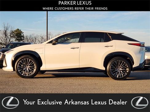 Used 2023 Lexus RZ 450e Premium image 2