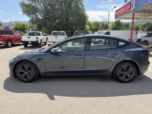 Used 2023 Tesla Model 3 Standard Range RWD image 3