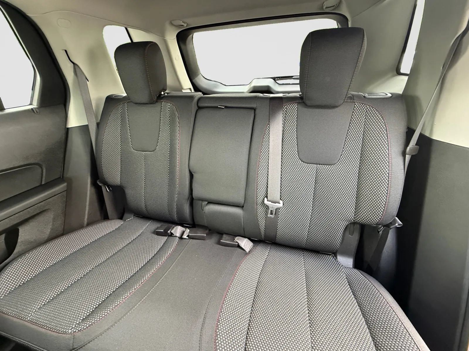Used 2017 GMC Terrain SLE w/ Nightfall Package AWD/4WD image 15
