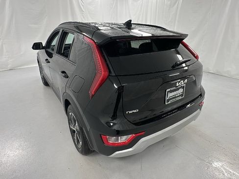 New 2025 Kia Niro EX image 5