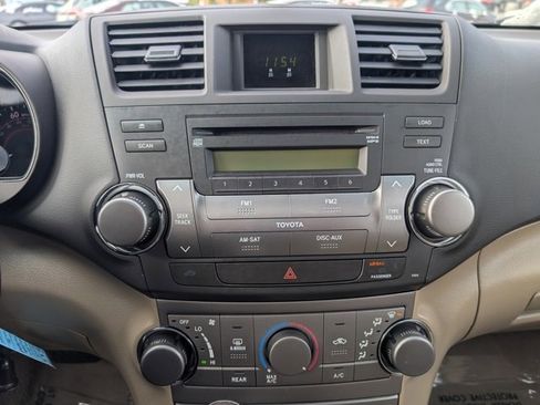 Used 2010 Toyota Highlander 4WD image 13