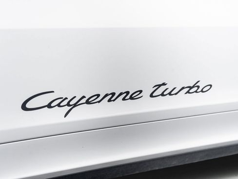 Used 2023 Porsche Cayenne Turbo w/ Premium Package Plus (PI3) image 28