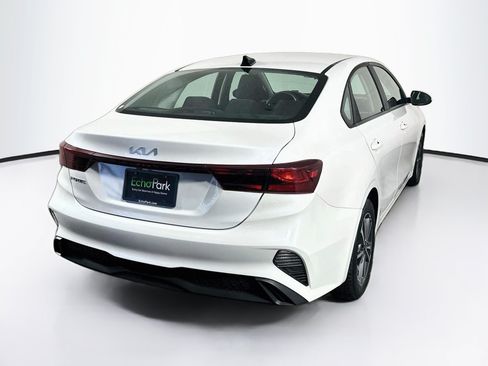 Used 2024 Kia Forte LXS FWD image 9