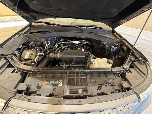 Used 2021 Ford Explorer XLT w/ Equipment Group 202A AWD/4WD image 47