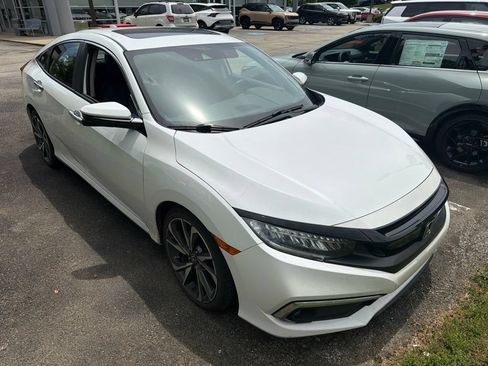 Used 2020 Honda Civic Touring image 1