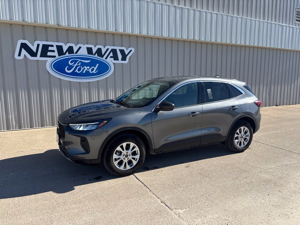 Used 2024 Ford Escape Active AWD/4WD image 1