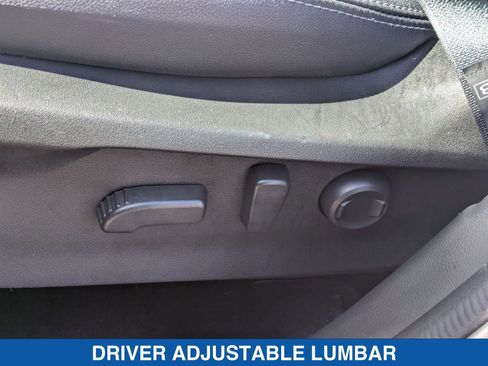 Used 2023 Subaru Forester Premium image 27