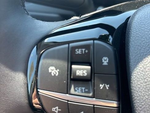 New 2024 Ford Escape SE image 21