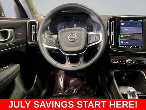 Used 2023 Volvo XC40 B5 Ultimate AWD/4WD image 7