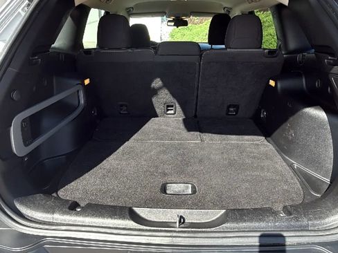 Used 2014 Jeep Cherokee Latitude image 7