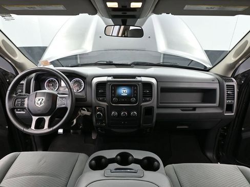 Used 2019 RAM 1500 ST w/ SXT Plus Group AWD/4WD image 25