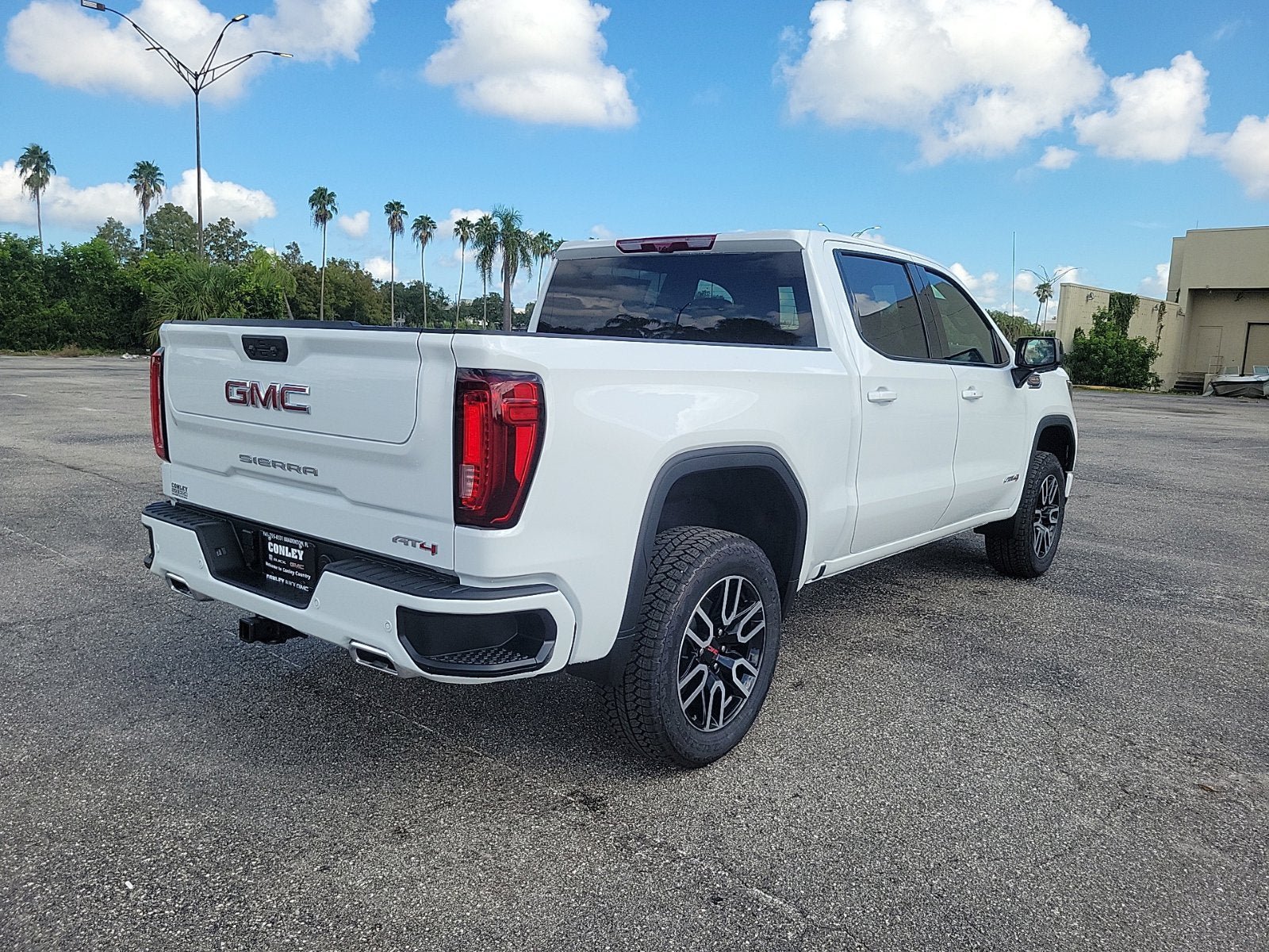 New 2026 GMC Sierra 1500 AT4 w/ Technology Package AWD/4WD image 5