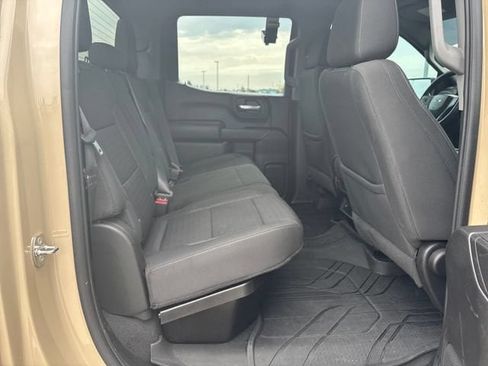 Certified 2022 Chevrolet Silverado 1500 Custom Trail Boss w/ LPO, Dark Essentials Package AWD/4WD image 23