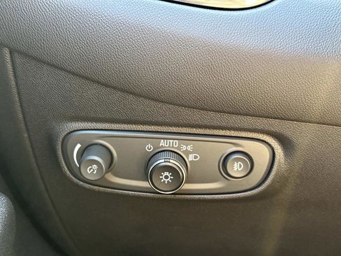 Certified 2022 Chevrolet Equinox Premier w/ LPO, Floor Liner Package image 27