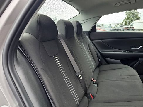 Used 2023 Hyundai Elantra Blue FWD image 12