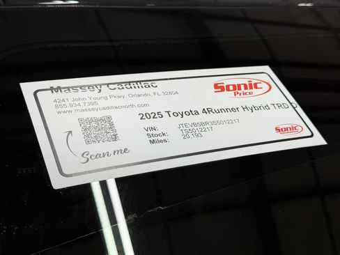 Used 2025 Toyota 4Runner Limited w/ Tow Technology Package AWD/4WD image 19