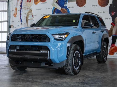 Used 2025 Toyota 4Runner TRD Off-Road Premium image 22