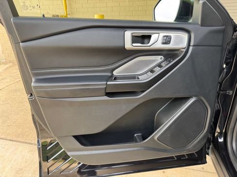 Used 2020 Ford Explorer ST w/ ST Street Pack AWD/4WD image 21