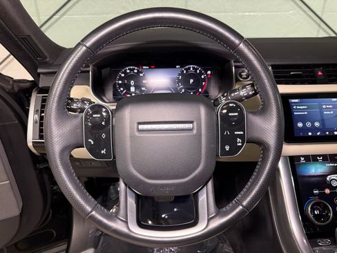 Used 2020 Land Rover Range Rover Sport HSE image 14