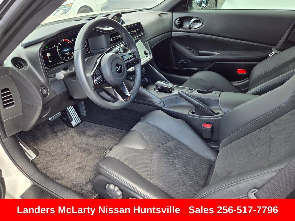 Used 2025 Nissan Z Performance w/ Floor Mat Package RWD image 14