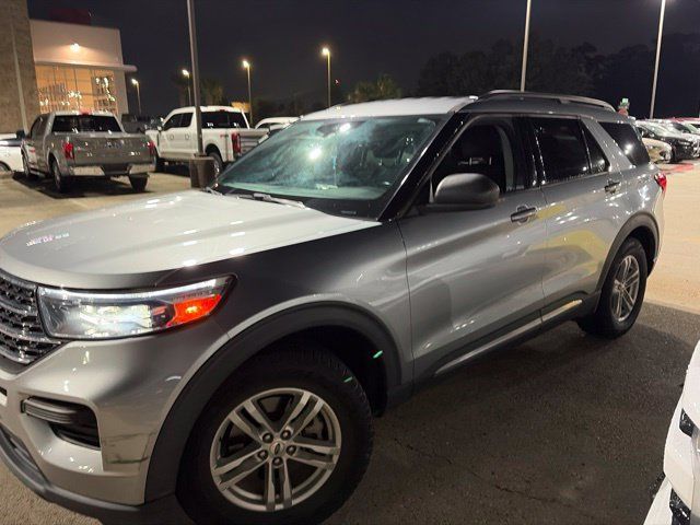 Used 2022 Ford Explorer XLT RWD image 5