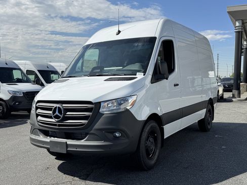 New 2025 Mercedes-Benz Sprinter 2500 image 4