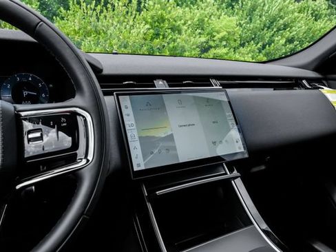 New 2026 Land Rover Range Rover Velar S AWD/4WD image 31