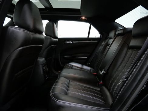 Used 2023 Chrysler 300 S image 24