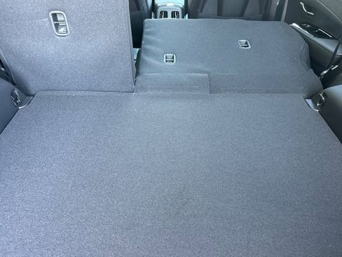 New 2025 Hyundai Tucson Limited image 12