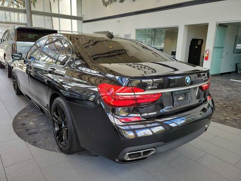 Used 2018 BMW M760i xDrive AWD/4WD image 3