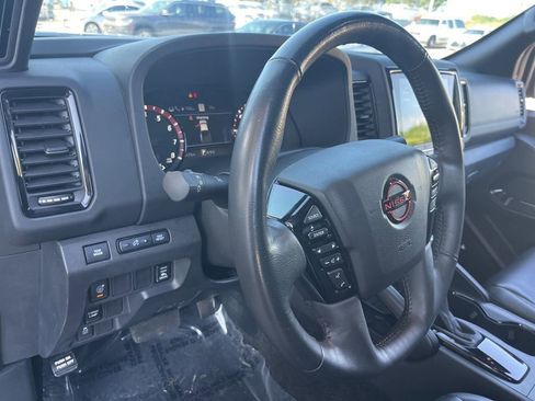Used 2022 Nissan Frontier Pro-X w/ Pro-X Premium Package RWD image 10