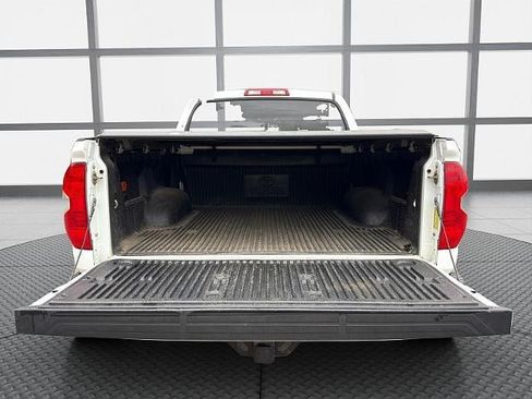 Used 2017 Toyota Tundra Limited w/ Limited Premium Package AWD/4WD image 40