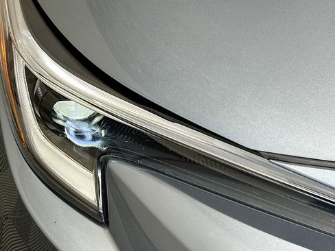 Certified 2025 Toyota Corolla LE FWD image 9