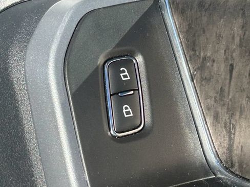 Used 2024 Ford F250 Lariat w/ Lariat Ultimate Package AWD/4WD image 37