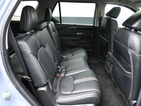 Certified 2024 Honda Pilot Touring image 25