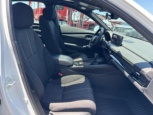 Used 2023 Honda Accord Sport image 17