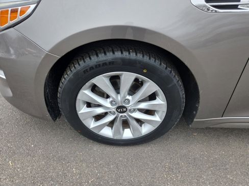 Used 2017 Kia Optima EX image 20