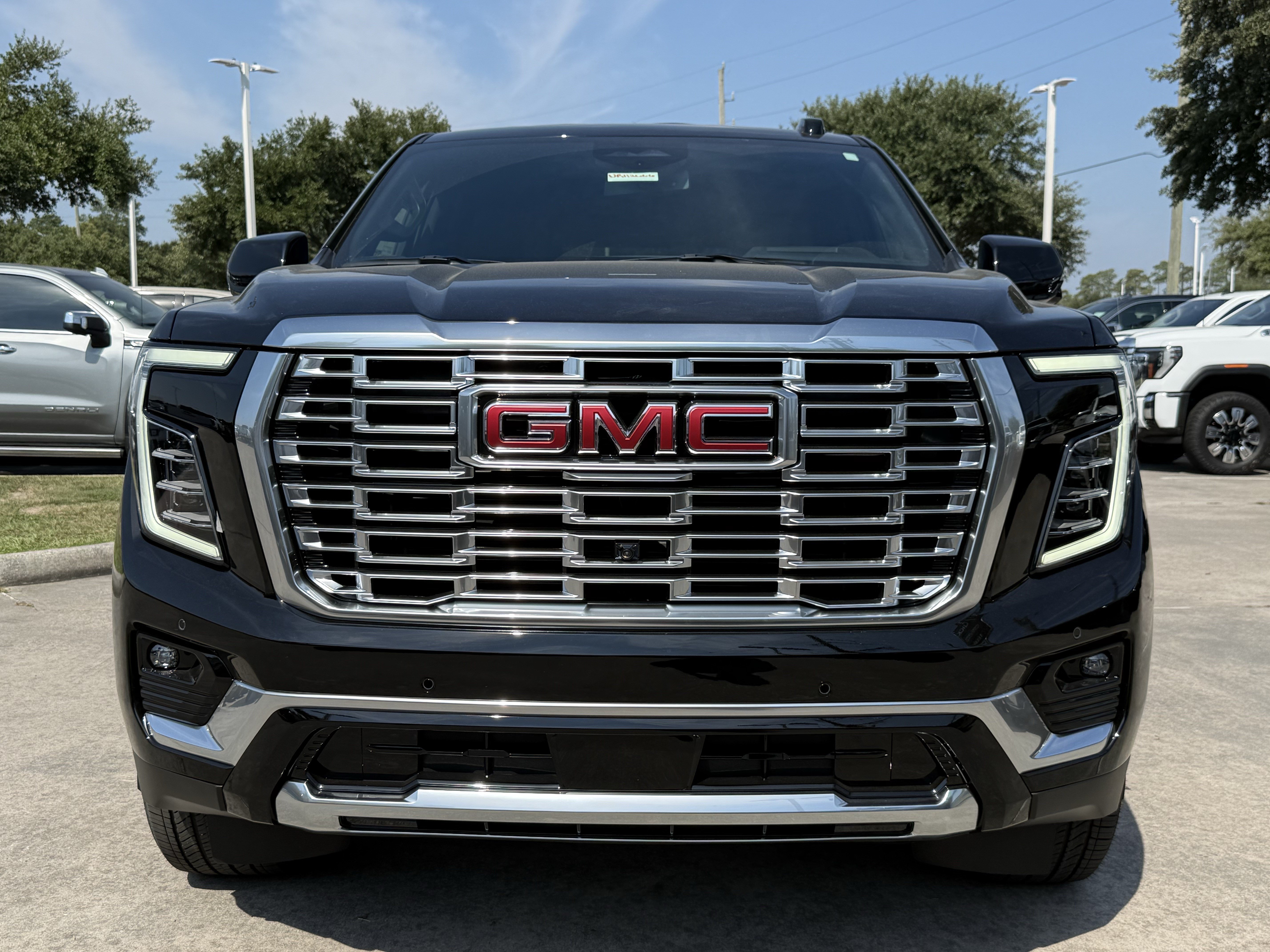 New 2027 GMC Yukon Denali w/ Sun & Power Step Package RWD image 7