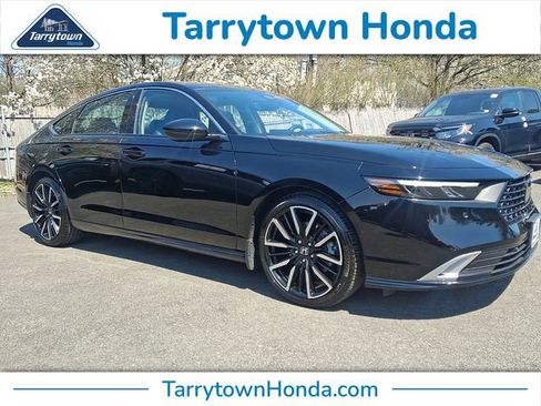 Certified 2023 Honda Accord Touring image 1