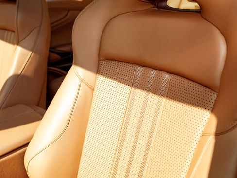 Used 2025 Aston Martin DBX 707 image 42