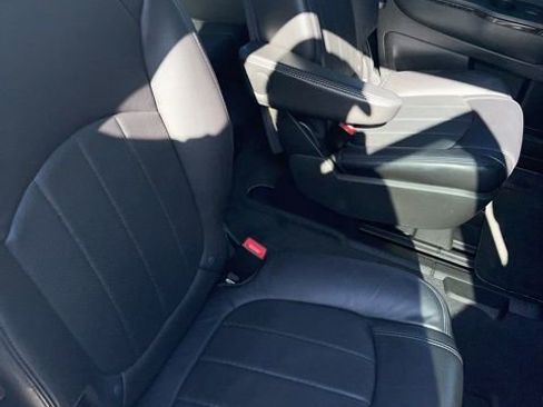 Used 2012 GMC Acadia Denali AWD/4WD image 11