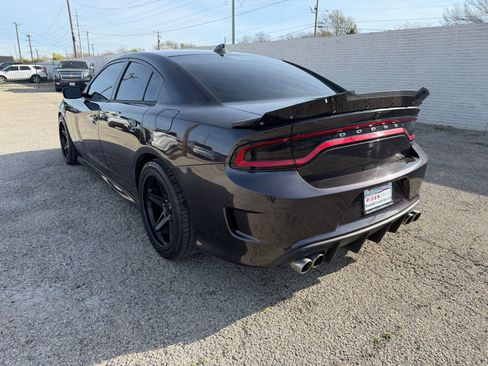 Used 2018 Dodge Charger R/T Scat Pack w/ Beats Audio Group image 4