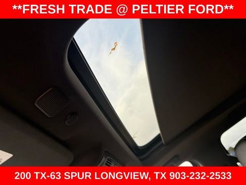 Used 2021 GMC Yukon XL Denali w/ Denali Premium Package image 21