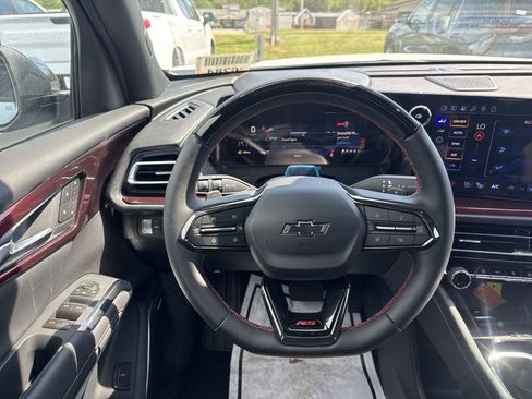 New 2026 Chevrolet Traverse RS image 14