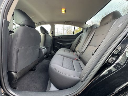 Used 2025 Nissan Altima 2.5 SV image 22