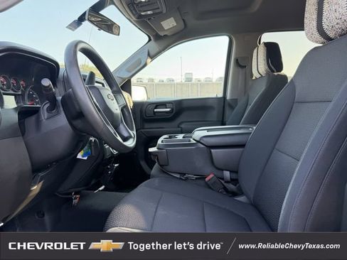 Used 2020 Chevrolet Silverado 1500 Custom w/ Custom Value Package AWD/4WD image 28